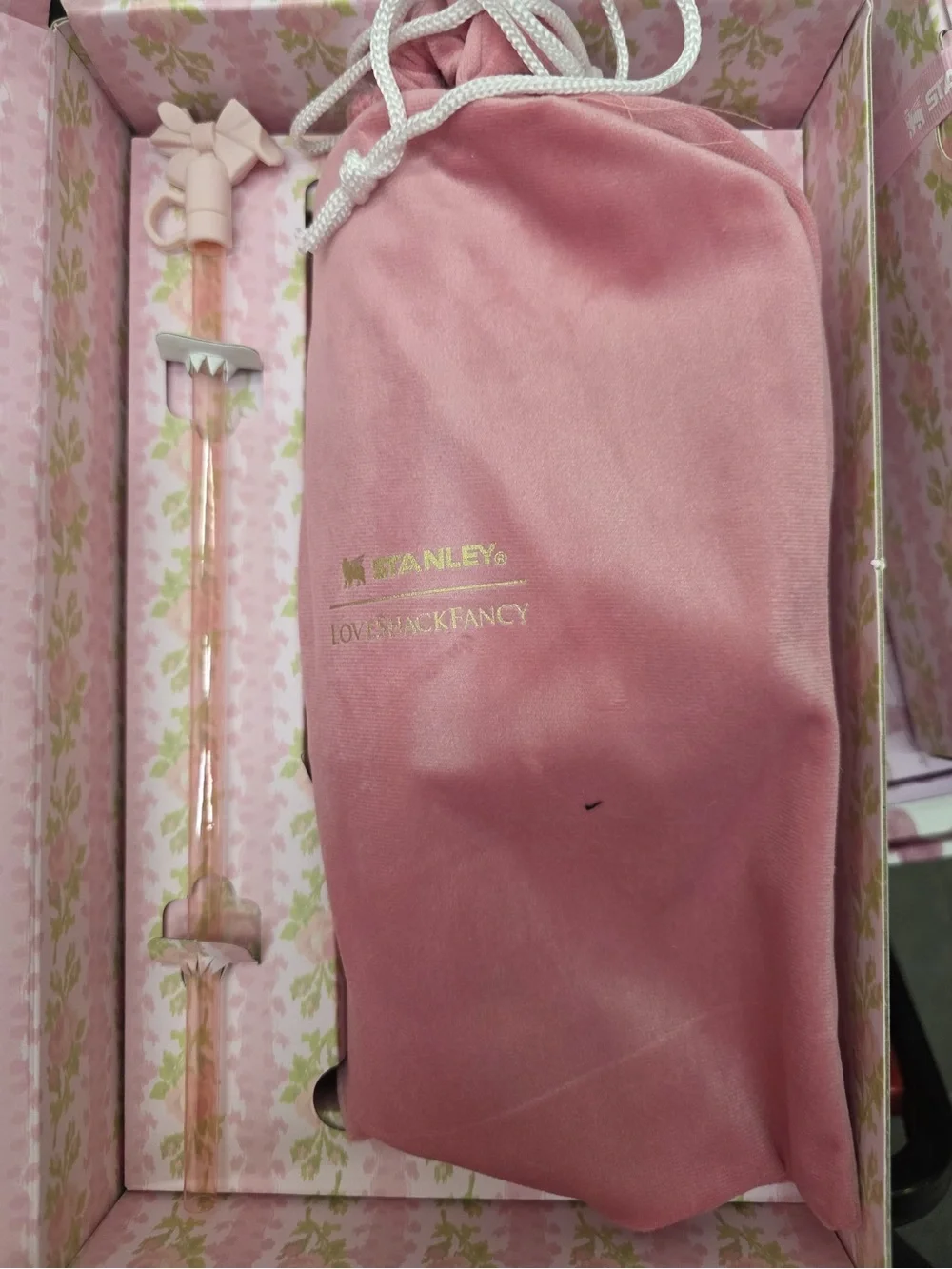 Stanley x Loveshackfancy “blooming heirloom” viral pink roses cup floral flowers - Picture 5 of 7